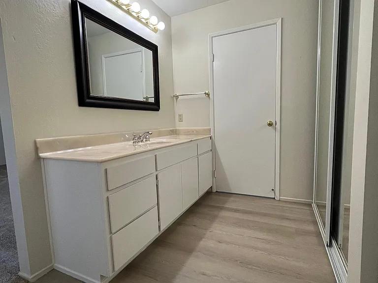 117 Mount Etna Dr — Photo 14