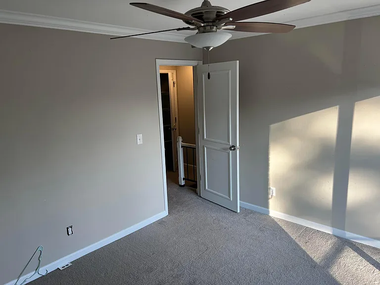 7 Eleven Estates Dr #7 — Photo 9