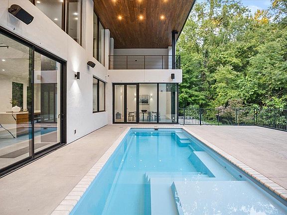 3rd image of 4908 Birchleaf Dr