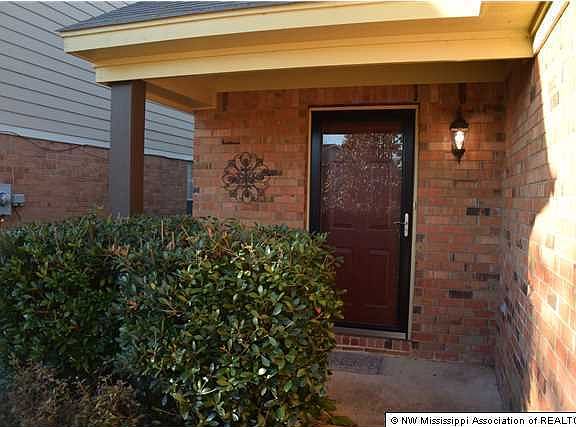 2nd image of 848 W Ross Pkwy