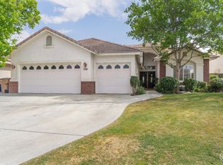 11105 Southwales Ct, Bakersfield, CA