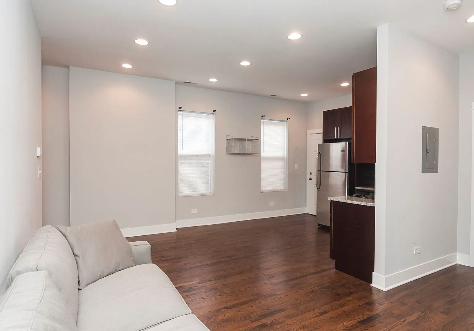 1 bed, 700 sqft, $2,095 — Photo 1