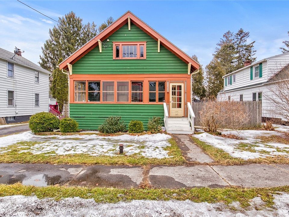 1st image of 143 Oakdale Dr