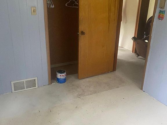 5th image of 5353 Oakwood Dr