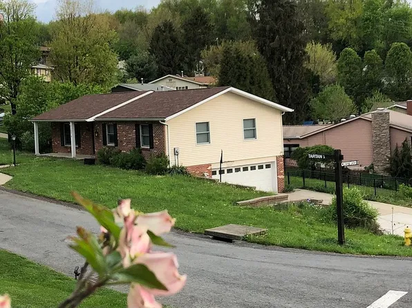 1274 Tartan Ln, Morgantown, WV 26505