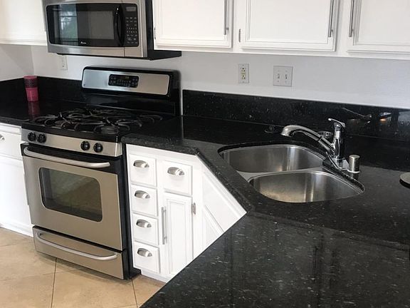 5th image of 30046 Sugarpine St