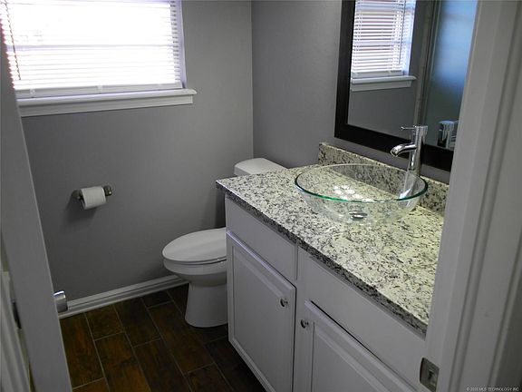 4th image of 1318 N 8th Pl