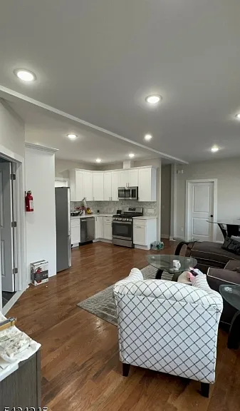 913 Union St #1 — Photo 10