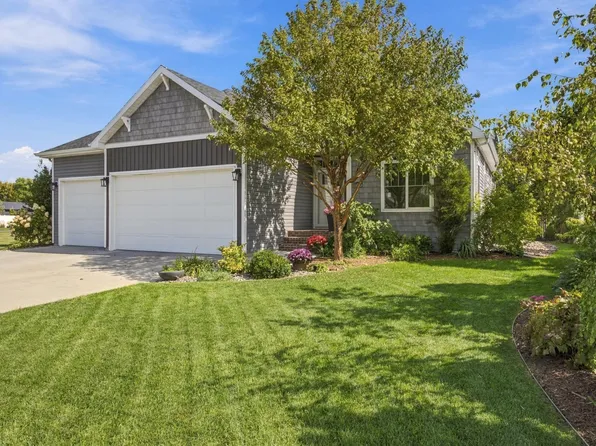 6016 Autumn Dr S, Fargo, ND 58104