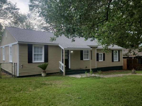 155 Border Dr W