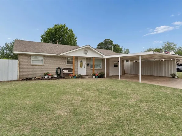 804 NW 8th St, Moore, OK 73160