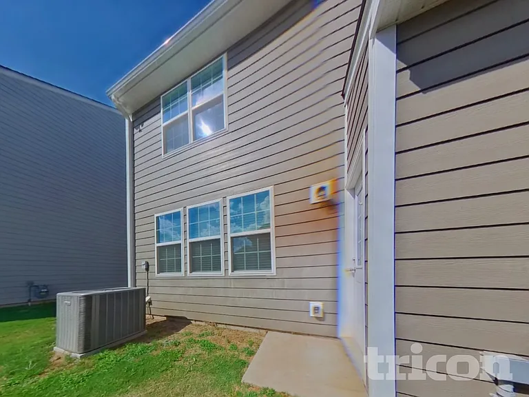 108 Fennec Dr — Photo 25