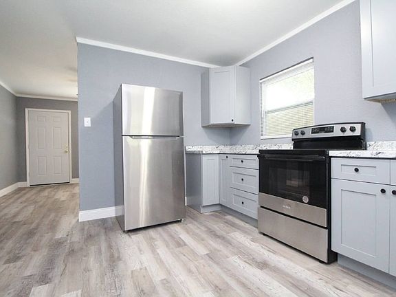 5th image of 612 Mills Ave #A