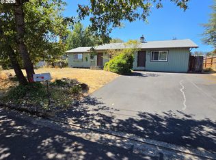 2194 NW Watters St, Roseburg, OR 97471