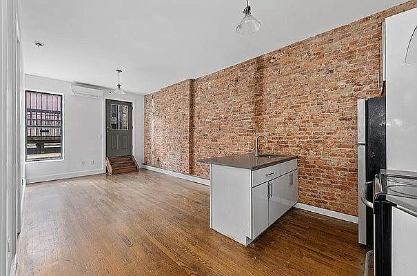 1st image of 323 Stuyvesant Ave #2