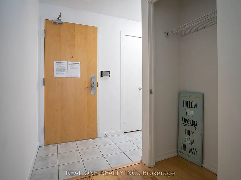 65 Bremner Blvd #1207 — Photo 4