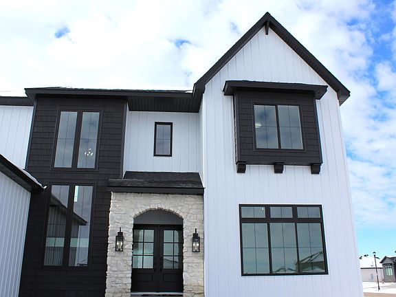 4th image of 959 50th Ave W