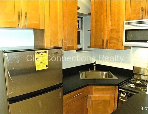 Rented by City Connections Realty | media 27