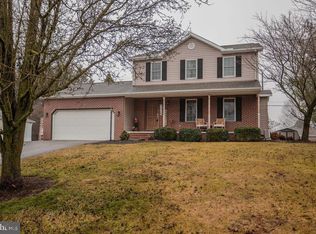 233 Carmack Dr, Chambersburg, PA 17202