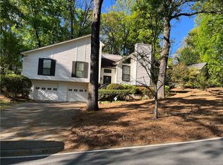 8555 Colony Club Dr, Johns Creek, GA 30022