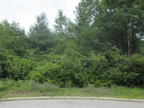 6210 Evergreen Ct, Midland, MI 48642