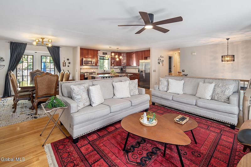 3rd image of 5 Northcrest Drive