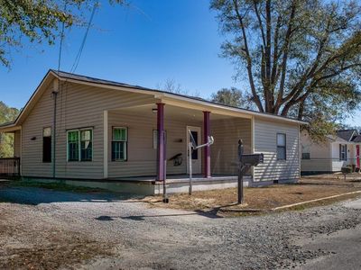 4067 Porter St, Hope Mills, NC, 28348