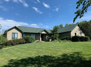 13550 W Lake View Rd, Raymond, NE 68428