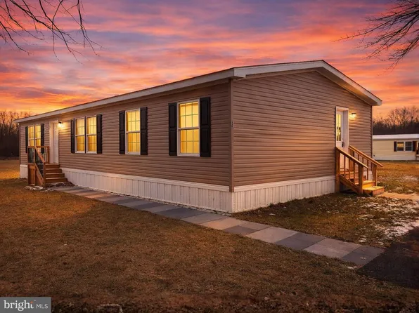 15 Ann St, Mifflinburg, PA 17844