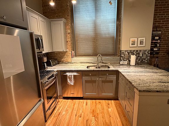 4th image of 1735 N Paulina St APT 121