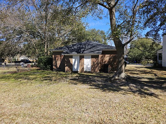 rear view showing storage