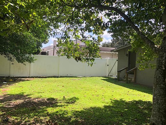 4th image of 1321 Harmon Ave #1321