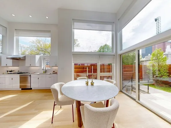 213 3rd St, Cambridge, MA 02141