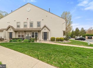 1201 Tanglewood Dr, Sicklerville, NJ 08081