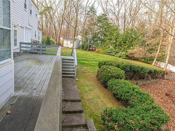 4th image of 201 Varnum Dr