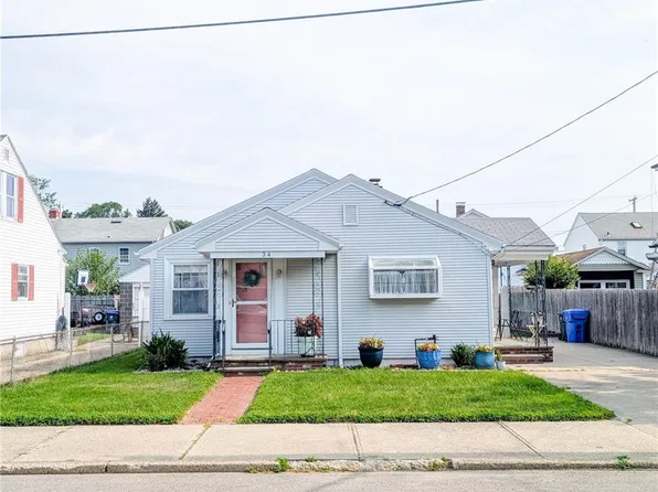 34 Robert St, Pawtucket, RI 02861
