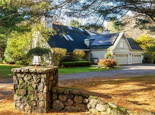 1 Old Field Ln, Weston, CT 06883