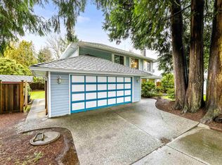 11077 154th St, Surrey, BC V3R 6V7