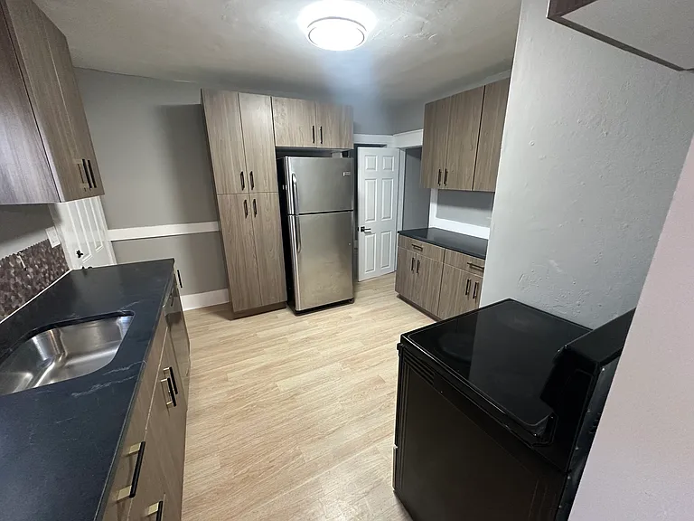 3934 Fisher St — Photo 11