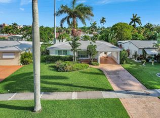 1018 NE 8th St, Hallandale, FL 33009