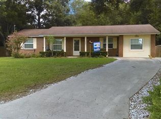 585 Sandy Pines Dr, Orange City, FL 32763