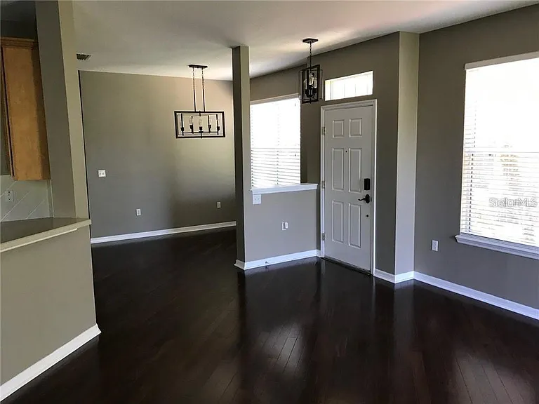 7542 Red Mill Cir — Photo 4