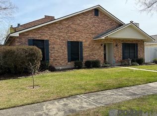 2401 Shadowbrook Dr, Baton Rouge, LA 70816