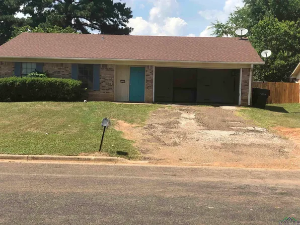 1707 Preston Dr, Longview, TX 75604