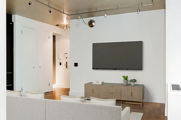 Rented by Red Sparrow Realty Group | media 15