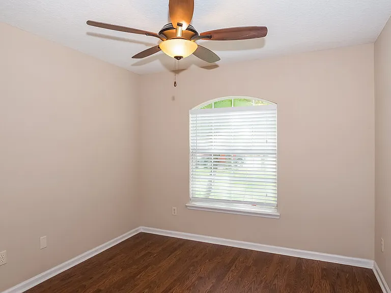 644 Southern Lily Dr — Photo 11