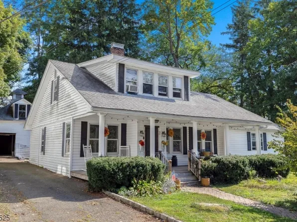 2 Orchard St, Mount Olive Twp., NJ 07828