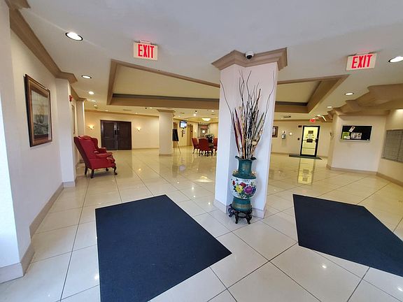 4th image of 1200 NE Miami Gardens Dr APT 1003