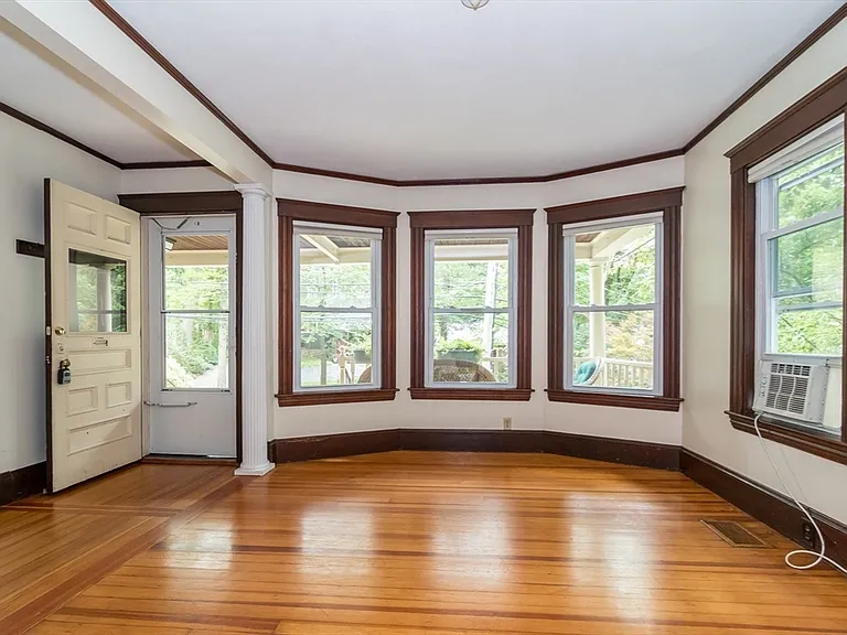 71 Curve St #71 — Photo 10