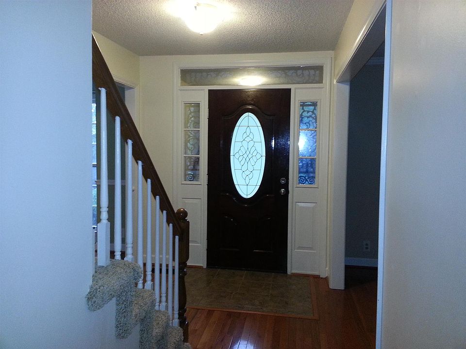 1st image of 561 Brentwood Cir